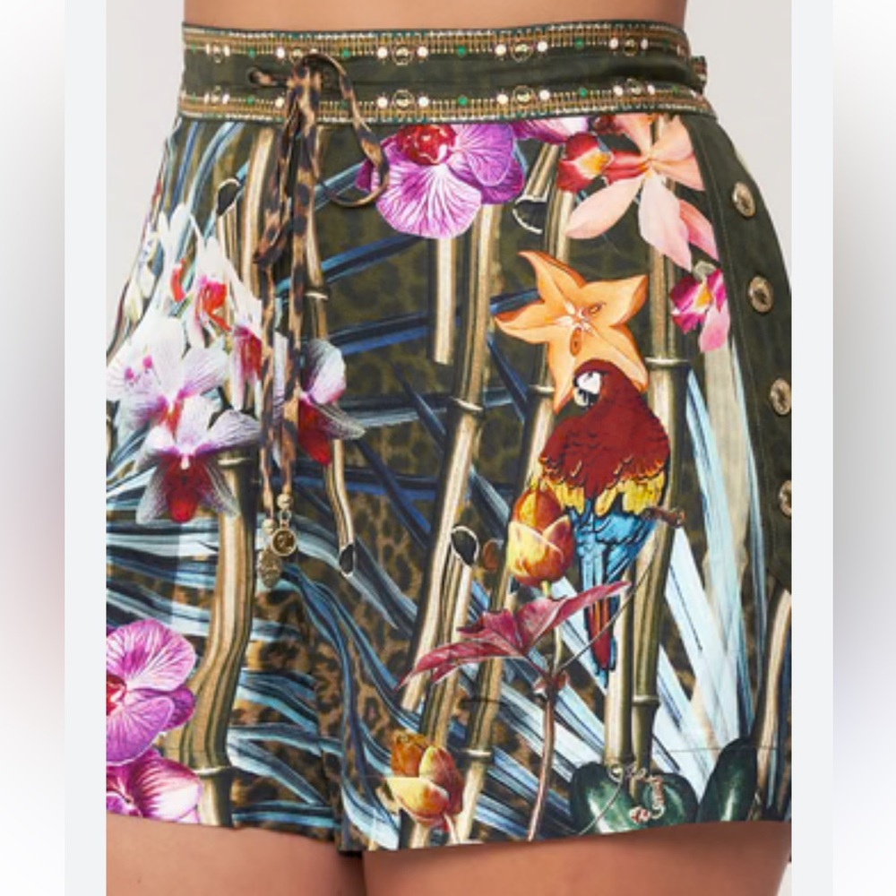 Camilla Passport to Paradise shorts L 100% silk
